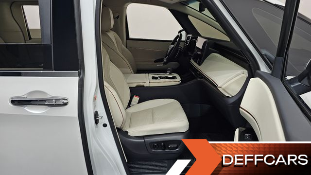 Lexus LM 500h Executive купить на сайте DeffCars