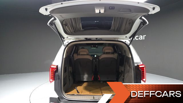 Kia CARNIVAL Gasoline 7-Seater Hi Limousine Signature купить на сайте DeffCars