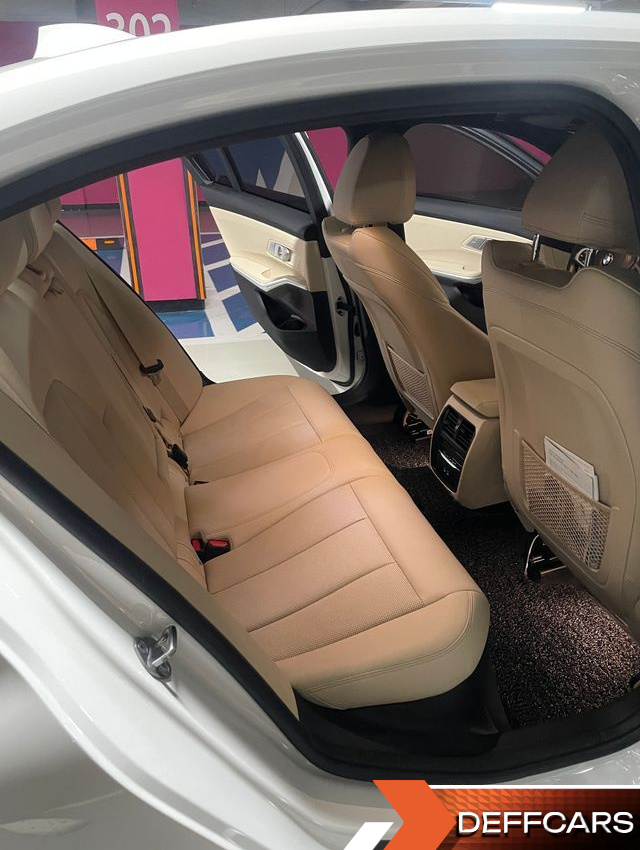 BMW 3-SERIES 320i M Sport купить на сайте DeffCars
