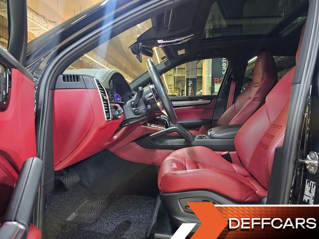 Porsche CAYENNE 3.0 PLATINUM EDITION купить на сайте DeffCars