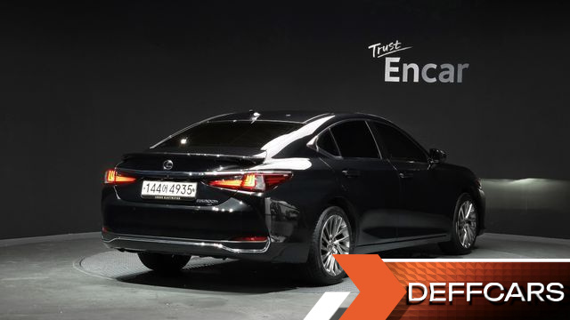 Lexus ES Executive купить на сайте DeffCars