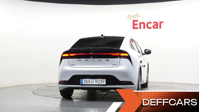 Toyota PRIUS 2.0 XLE AWD купить на сайте DeffCars