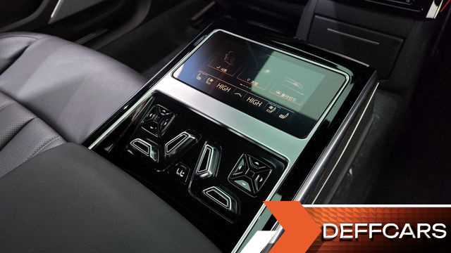 Audi A8 55 TFSI Quattro Premium LWB купить на сайте DeffCars