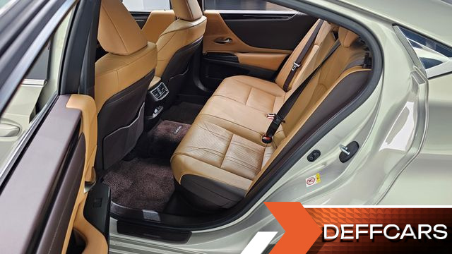 Lexus ES Luxury Plus купить на сайте DeffCars