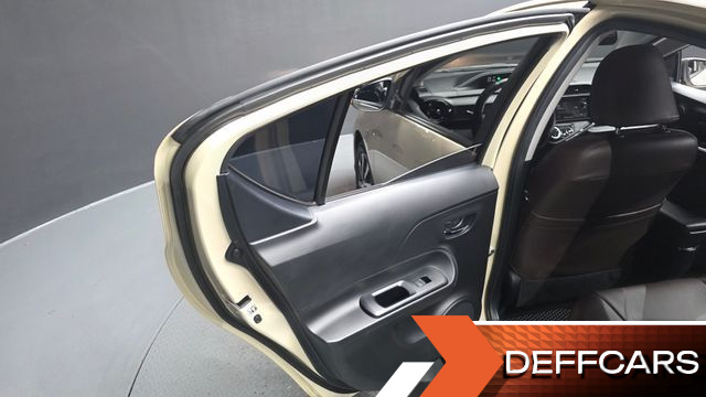 Toyota PRIUS 1.5 купить на сайте DeffCars