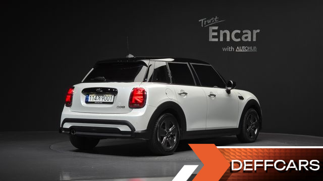 Mini COOPER 5Door Classic Third Generation купить на сайте DeffCars