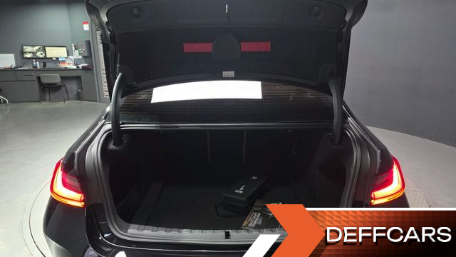 BMW 3-SERIES 320d xDrive купить на сайте DeffCars