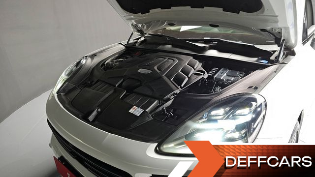 Porsche CAYENNE 3.0 PLATINUM EDITION купить на сайте DeffCars