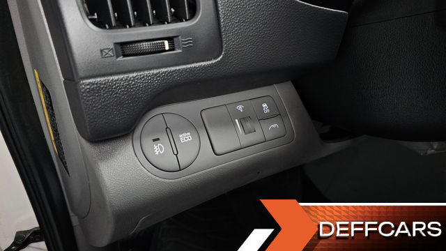 Hyundai STAREX Van 5-Seater Style купить на сайте DeffCars