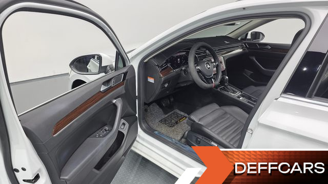 Volkswagen PASSAT 2.0 TDI Premium купить на сайте DeffCars