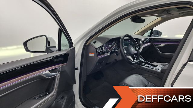 Volkswagen TOUAREG 3.0 TDI Prestige купить на сайте DeffCars