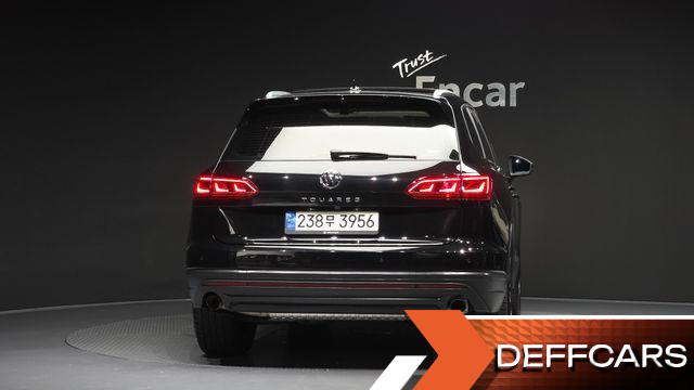 Volkswagen TOUAREG 3.0 TDI Premium купить на сайте DeffCars