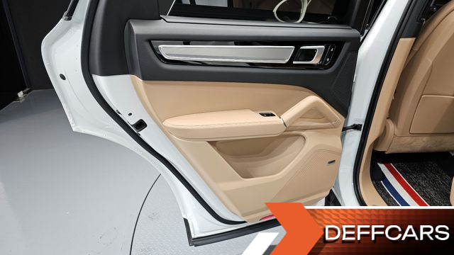 Porsche CAYENNE 3.0 PLATINUM EDITION купить на сайте DeffCars