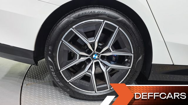BMW 5-SERIES 520i M Sport купить на сайте DeffCars