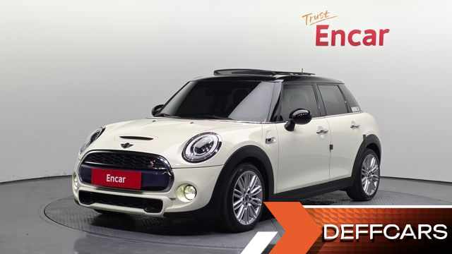 Mini COOPER 5Door Standard 3rd купить на сайте DeffCars