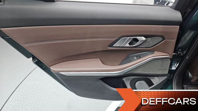 BMW 3-SERIES 320i Luxury купить на сайте DeffCars