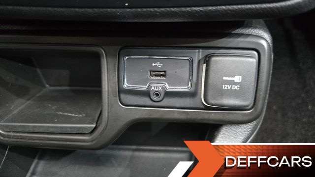 Jeep RENEGADE 1.3 Limited купить на сайте DeffCars