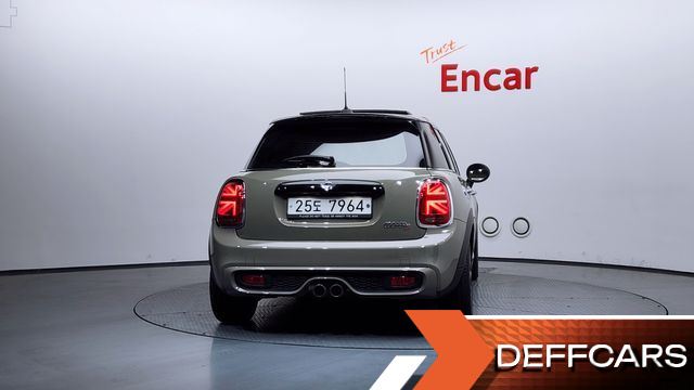 Mini COOPER 5Door Standard 3rd купить на сайте DeffCars