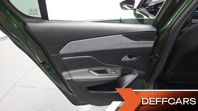 Peugeot 308 1.5 BlueHDi Allure купить на сайте DeffCars