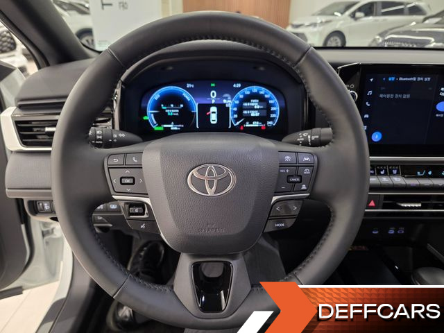 Toyota CAMRY 2.5 XLE Hybrid купить на сайте DeffCars