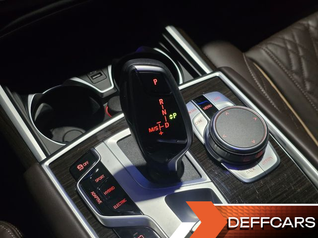 BMW 7-SERIES 745e iPerformance Design Pure Excellence купить на сайте DeffCars