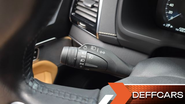 Volvo XC90 B6 Inscription купить на сайте DeffCars