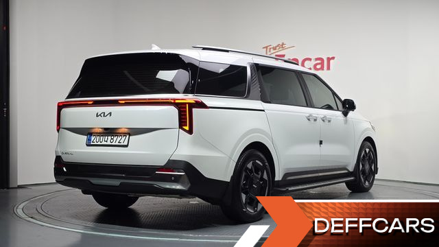 Kia CARNIVAL 7-Seater Outdoor Noblesse купить на сайте DeffCars