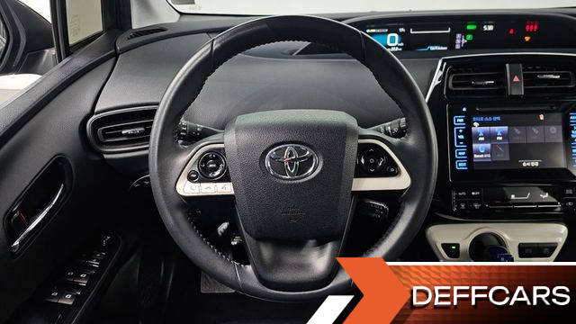 Toyota PRIUS 1.8 E купить на сайте DeffCars