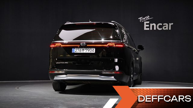 Kia CARNIVAL Gasoline 9-Seater Signature купить на сайте DeffCars