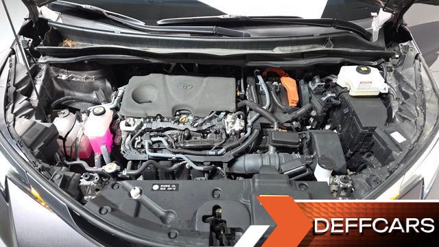 Toyota SIENNA 2.5 Hybrid AWD купить на сайте DeffCars