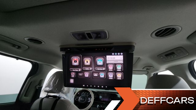 Kia CARNIVAL Gasoline 7-Seater Signature купить на сайте DeffCars