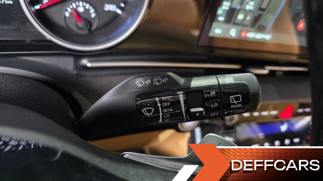Kia CARNIVAL 7-Seater Noblesse купить на сайте DeffCars