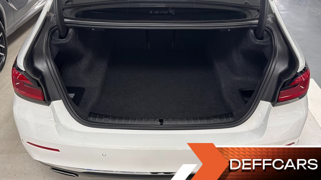 BMW 5-SERIES 530i xDrive Luxury купить на сайте DeffCars