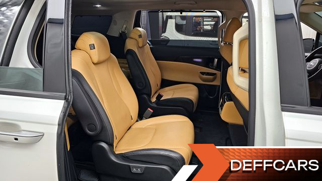 Kia CARNIVAL Gasoline 9-Seater Signature купить на сайте DeffCars