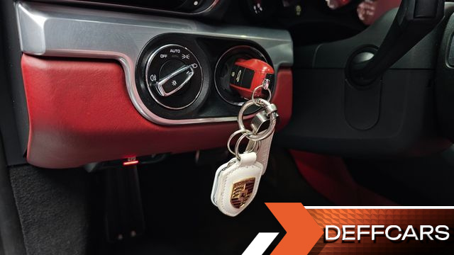 Porsche 911 CARRERA 4 CABRIOLET 991 купить на сайте DeffCars