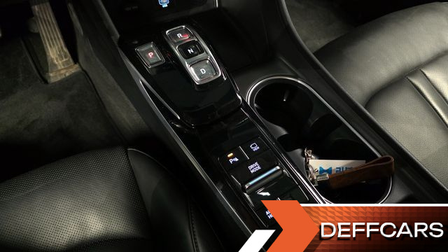 Hyundai SONATA 2.0 Premium Family купить на сайте DeffCars