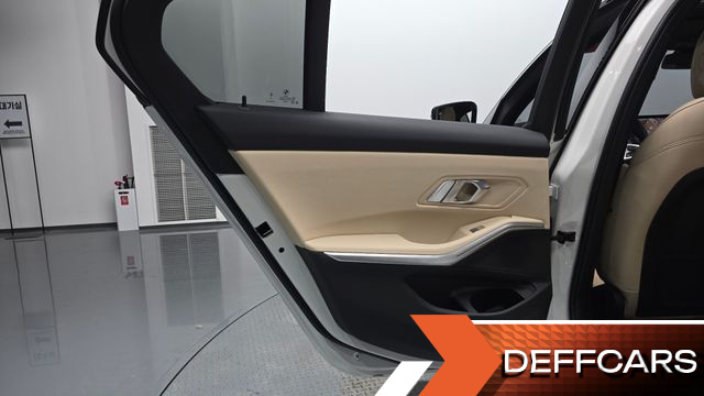 BMW 3-SERIES 320i M Sport купить на сайте DeffCars