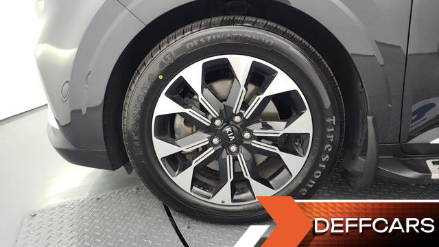 Kia CARNIVAL Gasoline 7-Seater Signature купить на сайте DeffCars