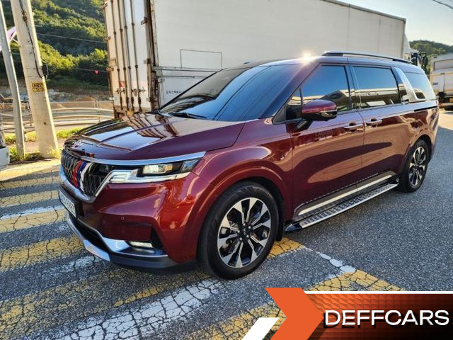 Kia CARNIVAL Gasoline 7-Seater Signature купить на сайте DeffCars