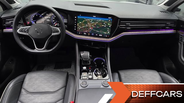 Volkswagen TOUAREG 3.0 TDI Prestige купить на сайте DeffCars