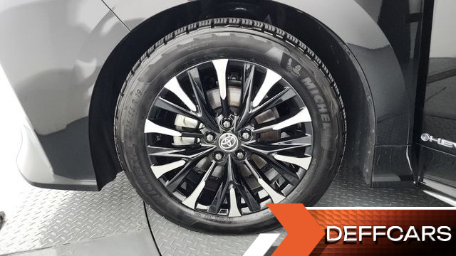 Toyota ALPHARD 2.5 HEV Executive AWD купить на сайте DeffCars