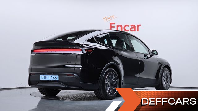 Tesla MODEL Y L Long Range AWD купить на сайте DeffCars