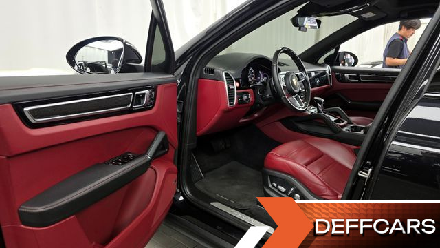 Porsche CAYENNE 3.0 E-Hybrid купить на сайте DeffCars
