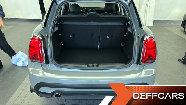 Mini COOPER 5Door Classic Third Generation купить на сайте DeffCars