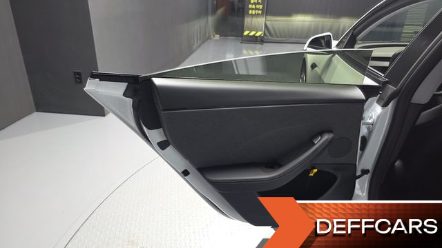 Tesla MODEL 3 RWD купить на сайте DeffCars