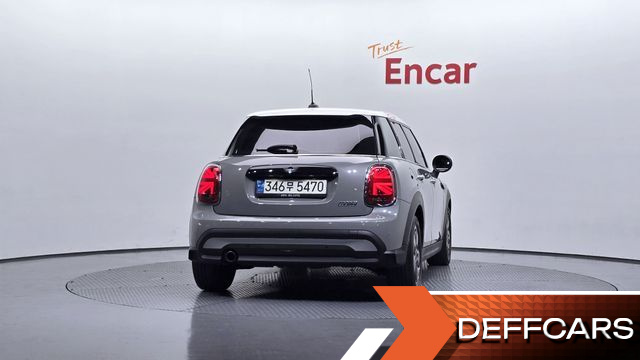 Mini COOPER 5Door Classic Third Generation купить на сайте DeffCars