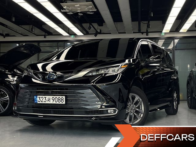 Toyota SIENNA 2.5 Hybrid AWD купить на сайте DeffCars