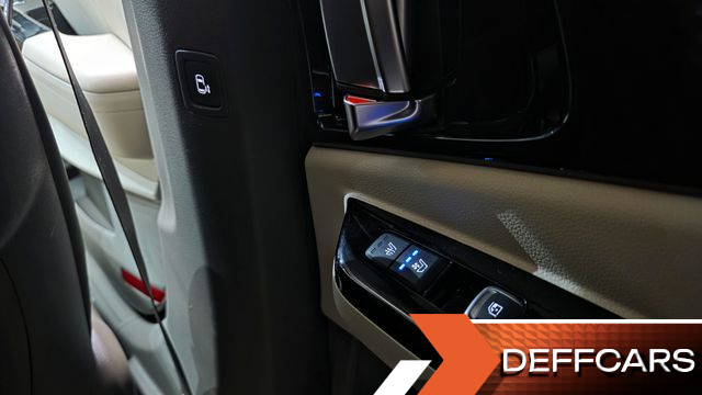 Kia CARNIVAL Gasoline 9-Seater Hi-Limousine Signature купить на сайте DeffCars