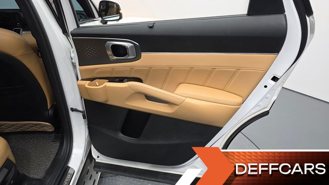 Kia SORENTO HEV 1.6 4WD Signature купить на сайте DeffCars