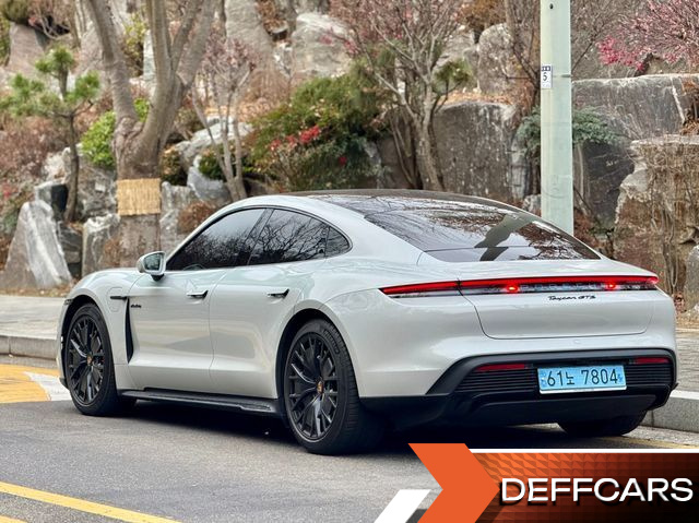 Porsche TAYCAN GTS купить на сайте DeffCars